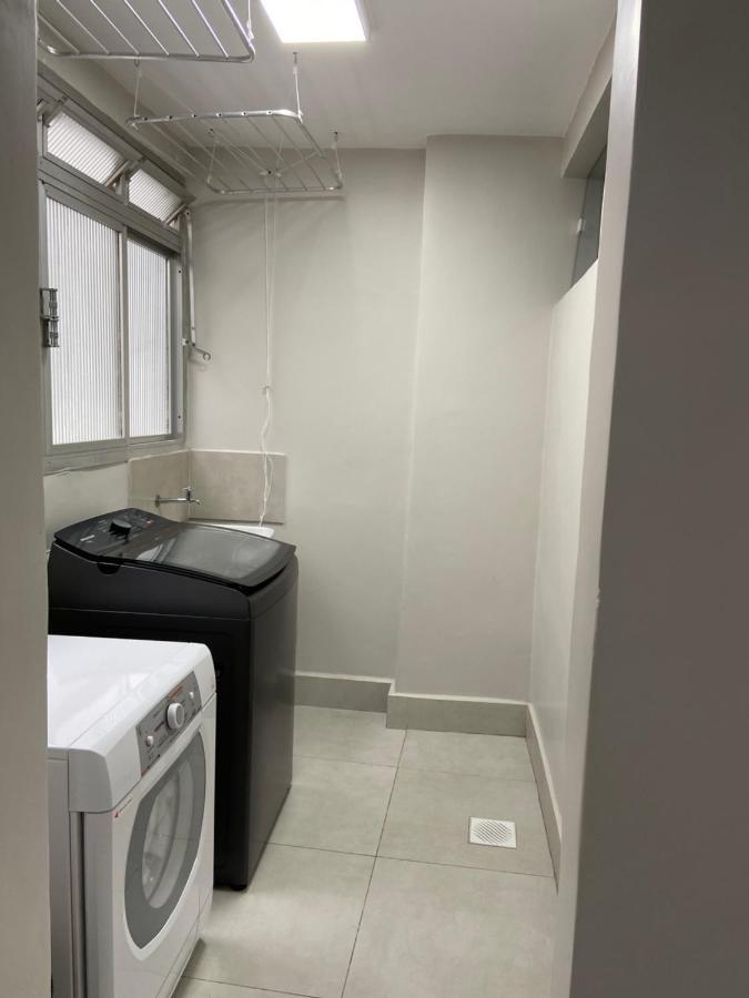 Apto Enseada 4 Quartos Com Wifi Apartamento *
